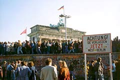 Rassemblement autour du mur