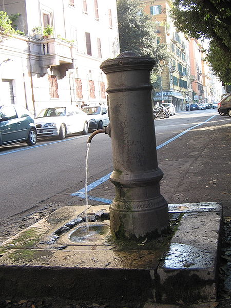 Fontaine d'eau potable